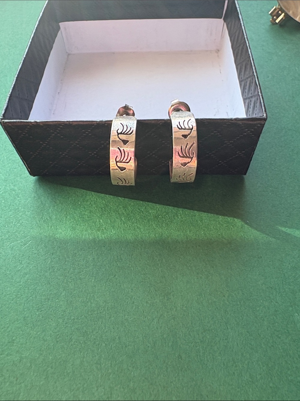 Navajo sterling silver earrings! Stamped Bear!